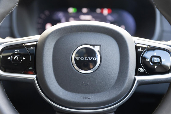 2025 MY26 Volvo XC90 L Series Ultra B5 Dark SUV Image 28