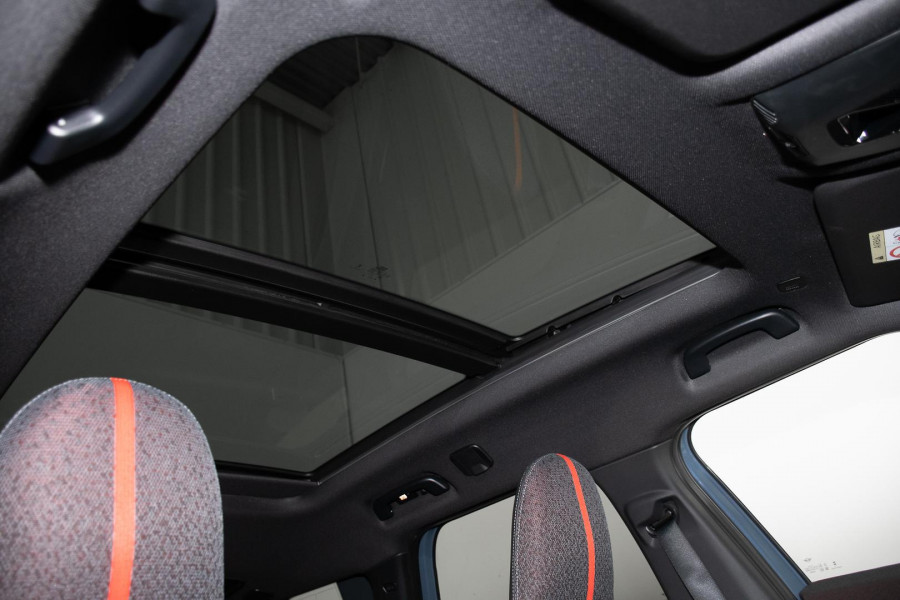 2025 MINI Countryman U25 JCW Favoured SUV