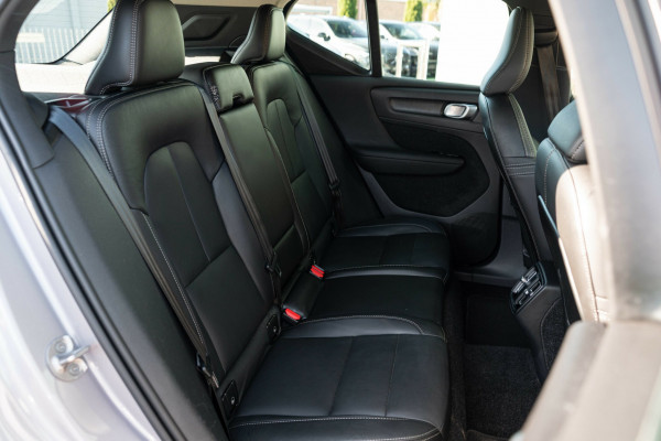 2025 MY26 Volvo XC40 XZ Plus B4 SUV Image 18