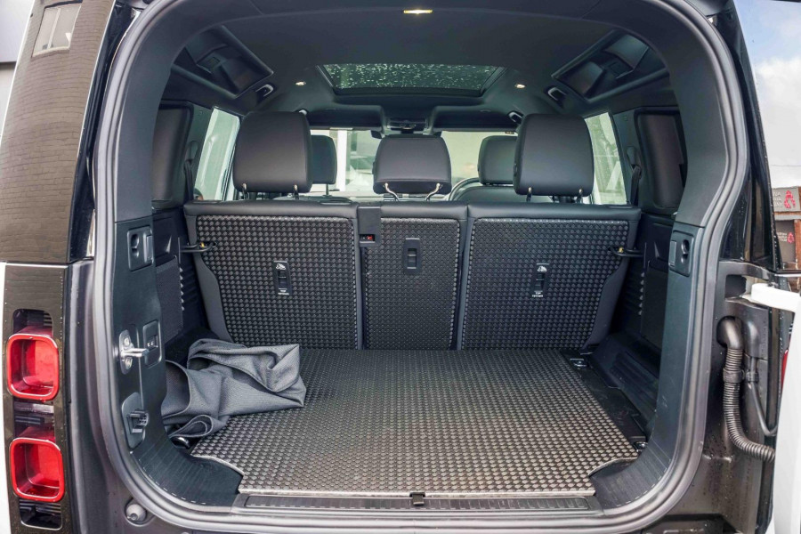 2025 MY25.5 Land Rover Defender L663 110 D350 X-Dynamic SE SUV