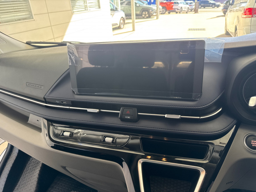 2026 MY24 LDV Deliver 9  Mid Roof LWB Van Image 15