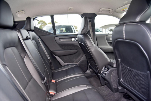 2024 MY25 Volvo XC40 XZ Plus B4 SUV Image 12