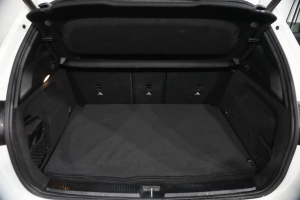 2021 Mercedes-Benz B180 Hatch image 31