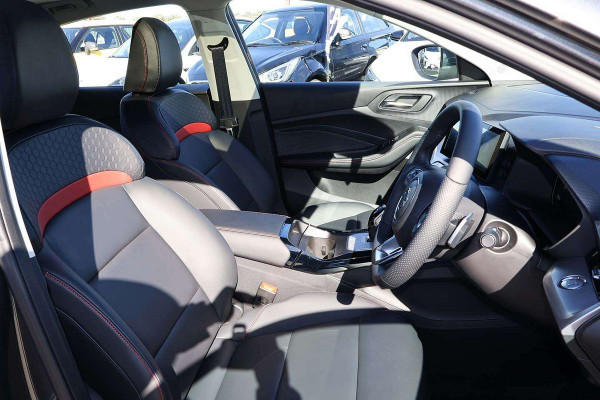 2026 MY25 MG MG5 AP32 Essence Sedan Image 13