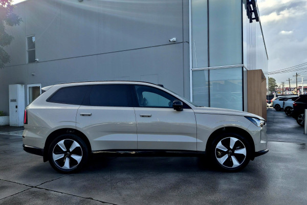 2025 Volvo EX90  Plus Twin Motor SUV Image 4