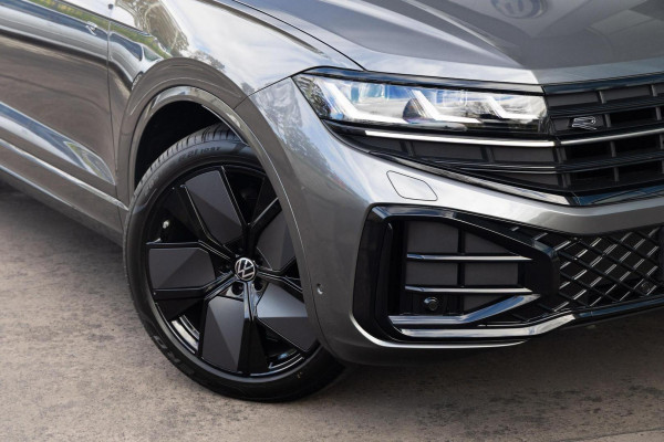 2026 Volkswagen Touareg RC 210TDI Wolfsburg Edition SUV Image 6