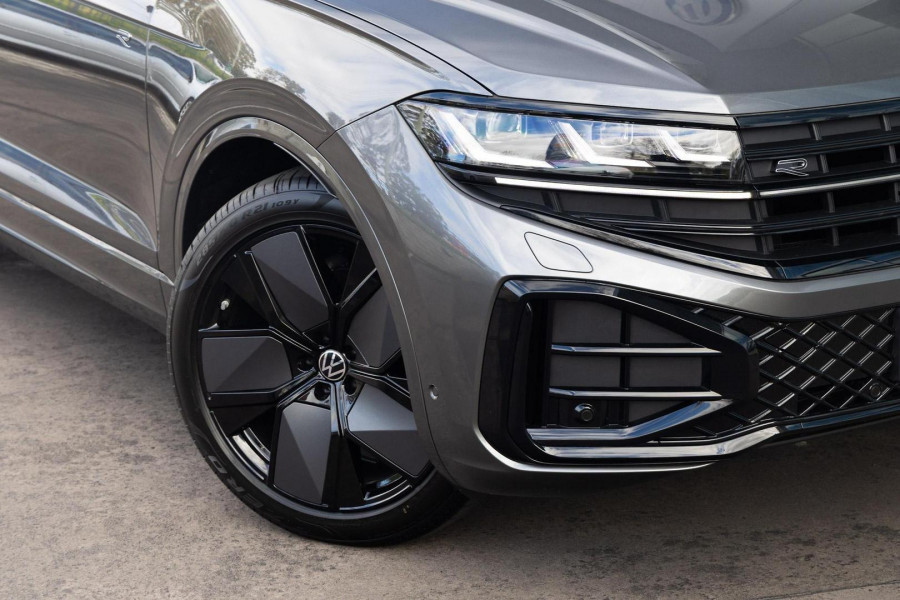 2026 Volkswagen Touareg RC 210TDI Wolfsburg Edition SUV Image 6