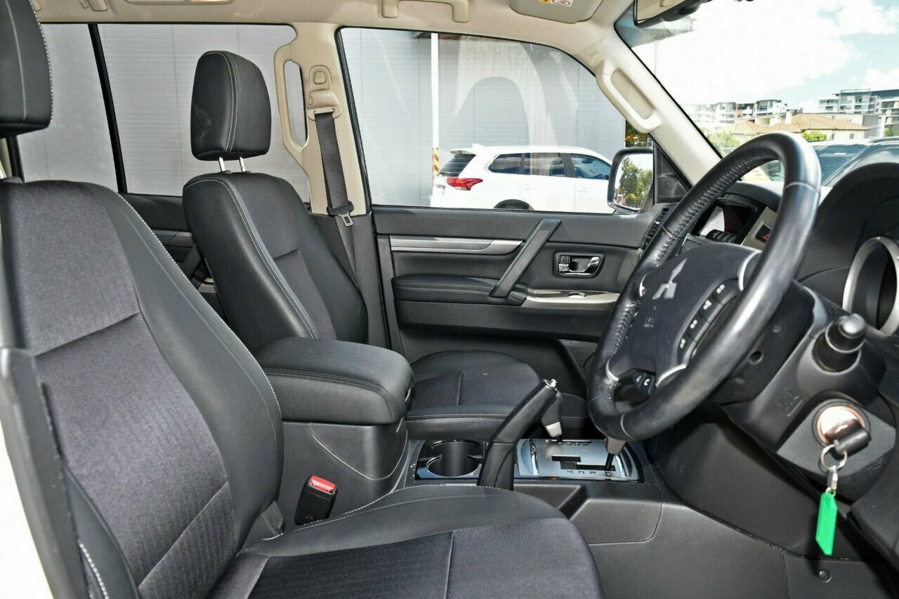2019 Mitsubishi Pajero NX GLS SUV Image 7