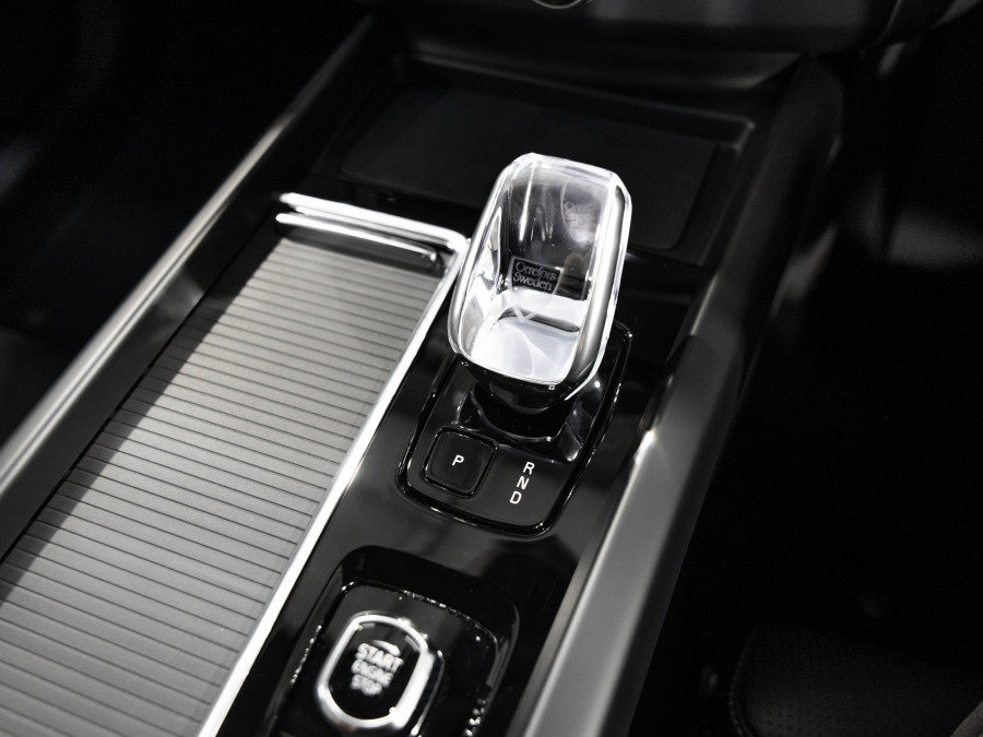 2026 Volvo XC60 UZ B5 AWD Ultra Dark SUV Image 15
