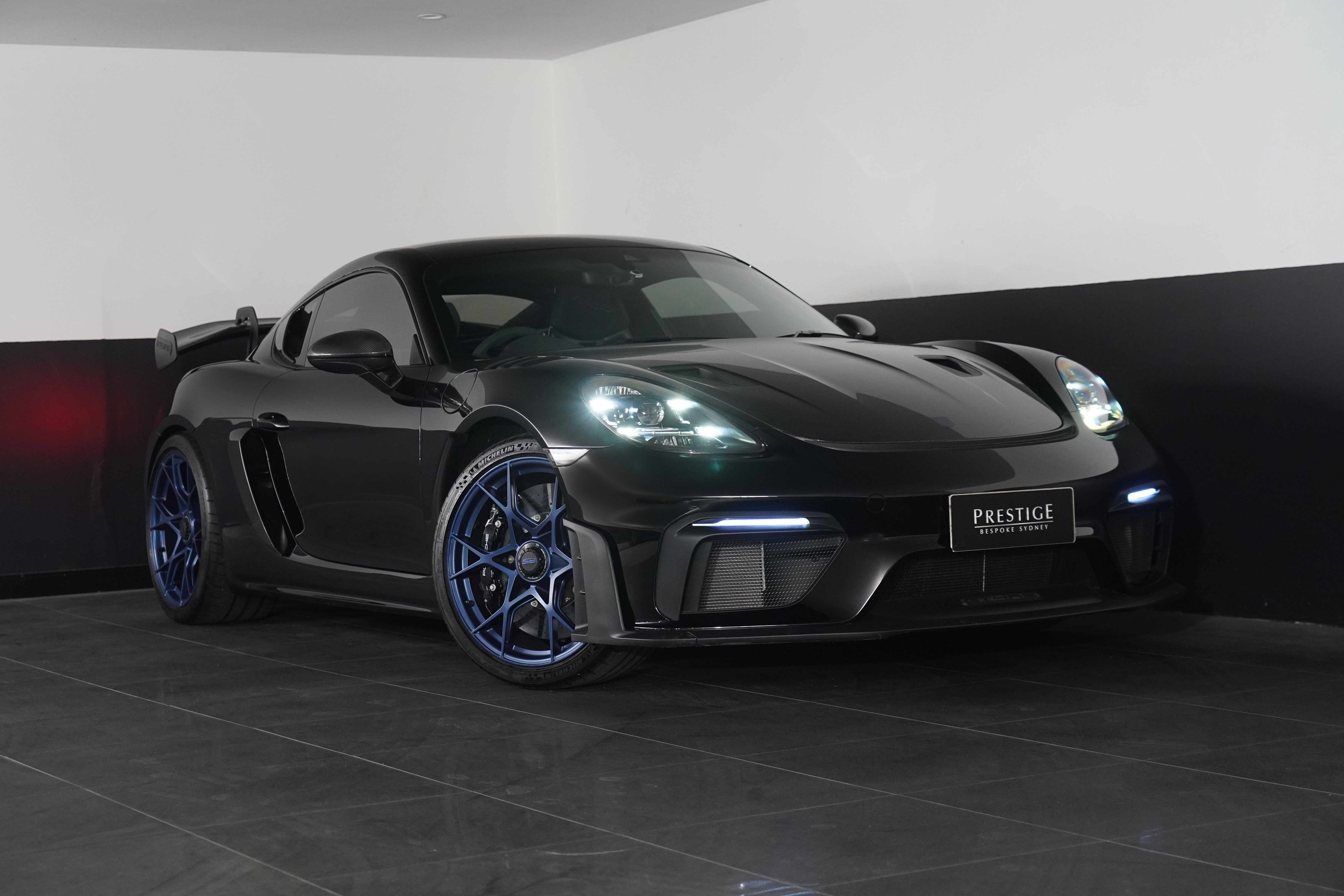 2023 Porsche 718 Cayman GT4 RS Coupe Image 21