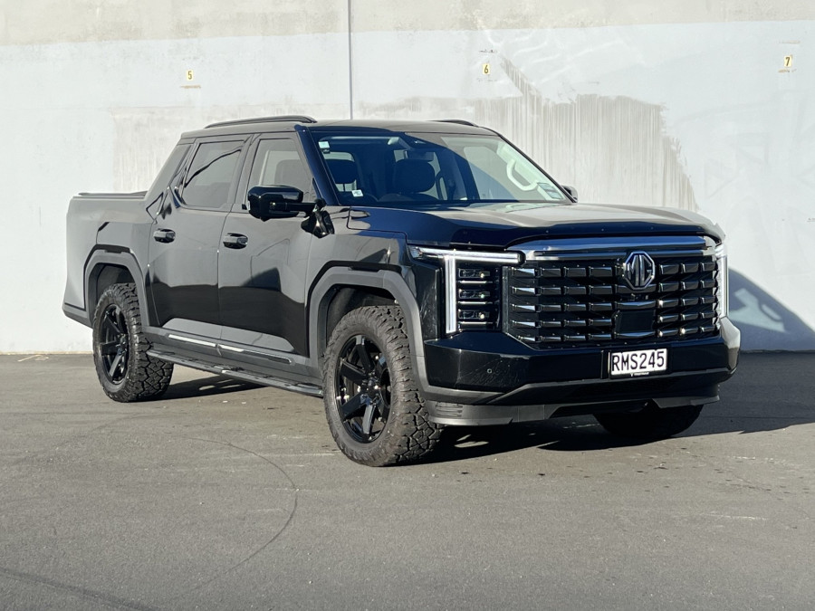 2025 MG U9 Explore Pro Ute Image 1