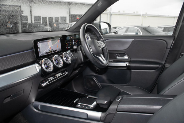 2022 Mercedes-Benz GLB-Class X247 GLB200 SUV image 8