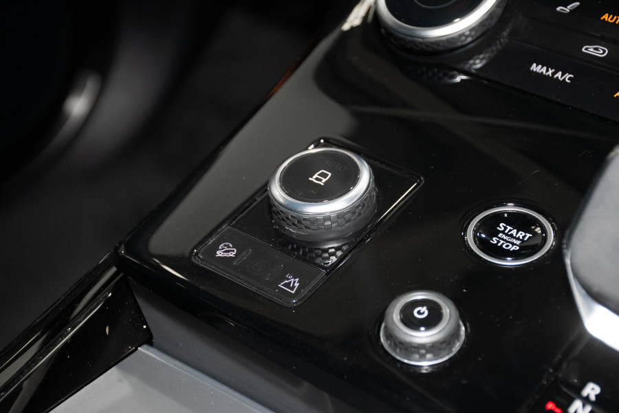 2023 Land Rover Range Rover Sport L461 D300 Dynamic SE SUV Image 19