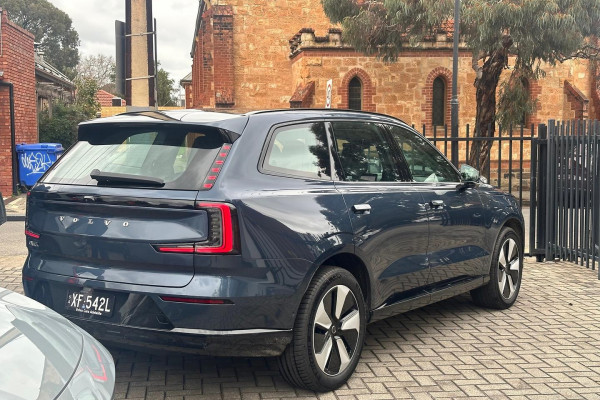 2025 Volvo EX90 No Series Plus Twin Motor SUV Image 2