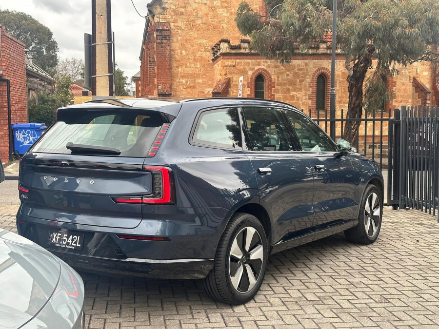 2025 Volvo EX90 No Series Plus Twin Motor SUV Image 2