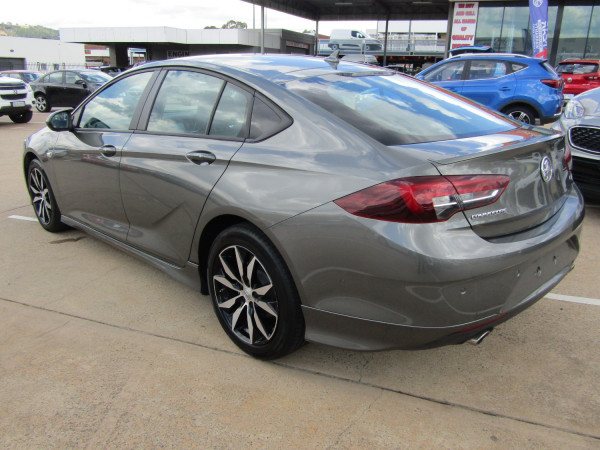 2018 Holden Commodore ZB  RS Hatch Image 5
