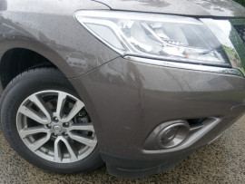 2015 Nissan Pathfinder R52  ST Suv
