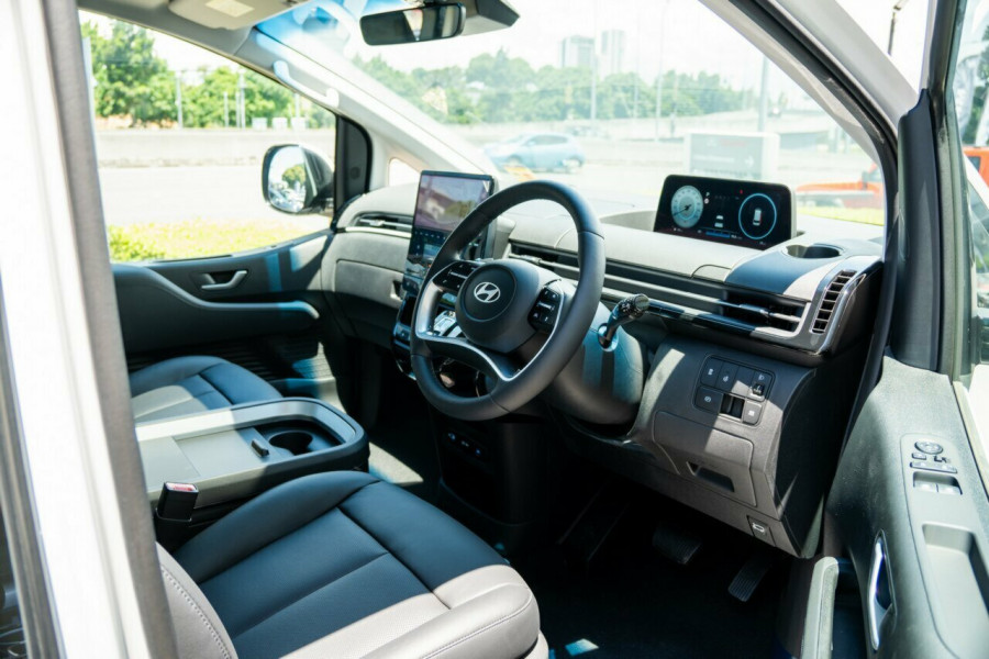 2024 Hyundai Staria US4.V2 Highlander People Mover Image 18