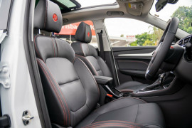 2024 MG ZST S13 Essence SUV