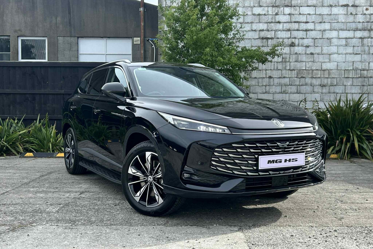2026 MG HS Plug-in Hybrid Essence SUV