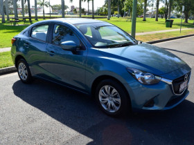 Mazda 2 Sedan DL