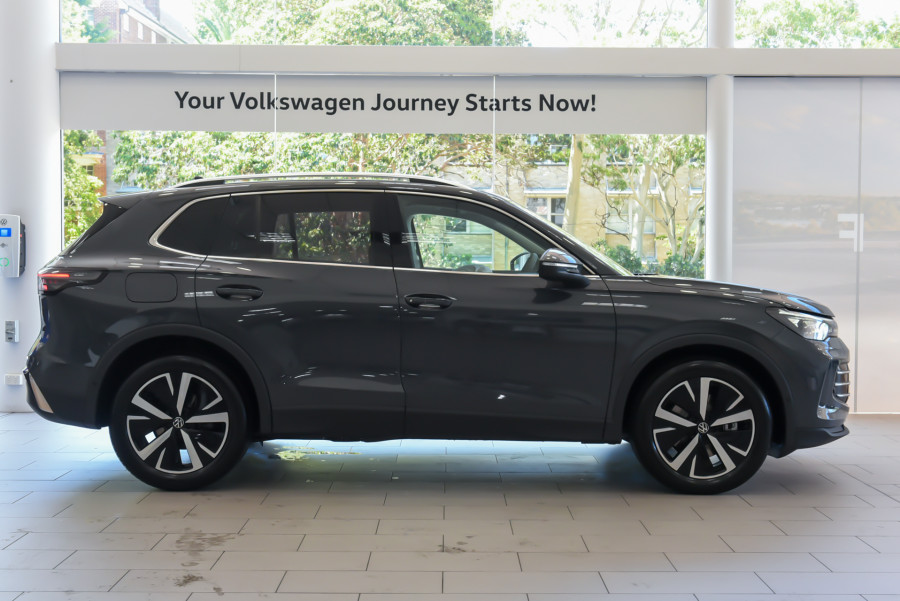 2025 Volkswagen Tiguan CT 150TSI Elegance SUV Image 3