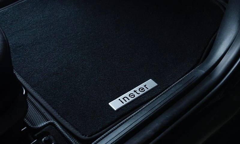 Tailored carpet floor mats