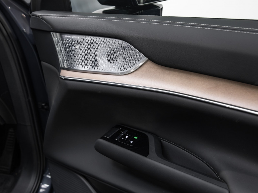 2026 Volvo EX90 No Series Ultra Twin Motor Performance SUV Image 11