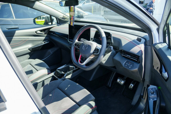 2025 MY26 Volkswagen ID. 4 E2 GTX SUV Image 17