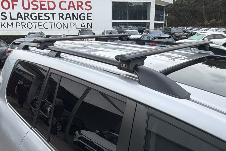 2017 Toyota LandCruiser VDJ200R VX SUV Image 10