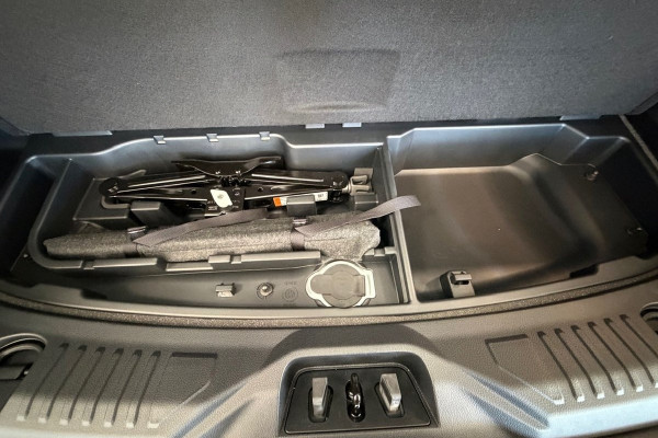 2026 MY26.5 Ford Everest UB Active SUV Image 15
