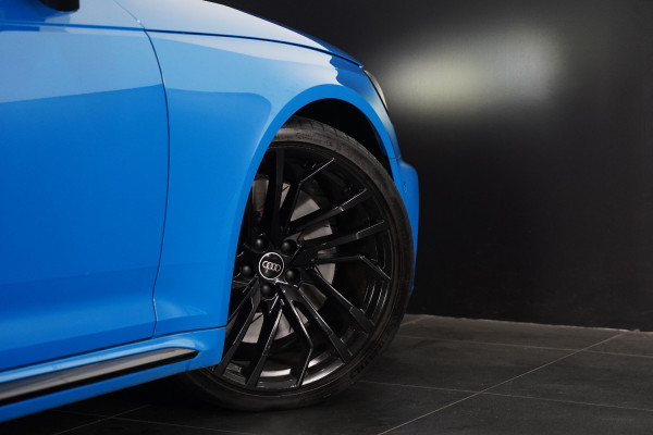 2021 Audi RS4  Quattro SUV Image 21