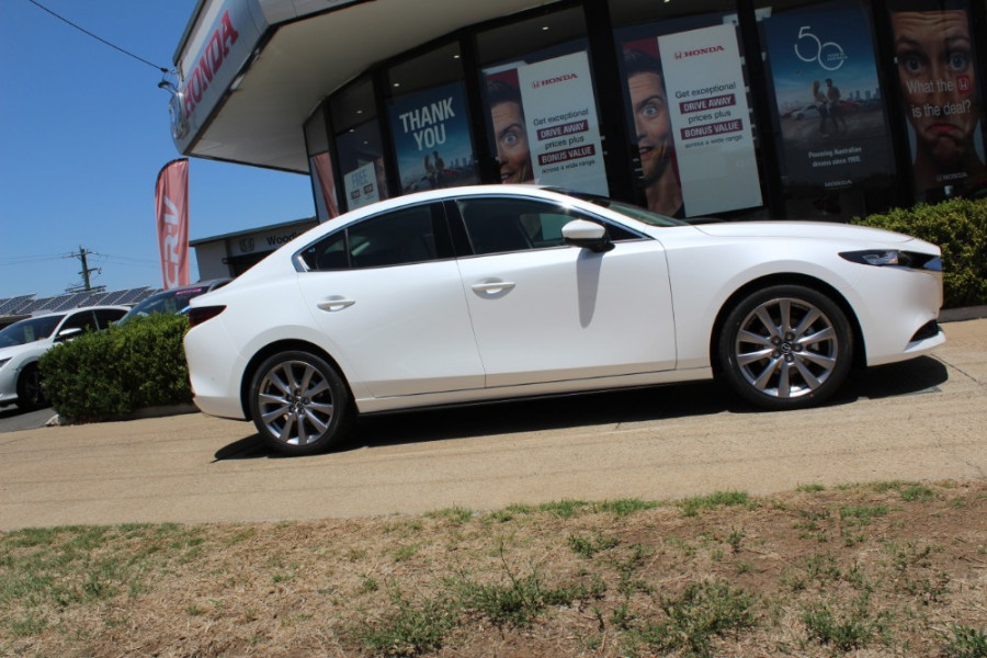 2020 MY19 Mazda 3 BP G20 Touring Sedan Sedan Image 4