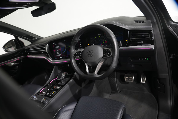 2024 Volkswagen Touareg 210TDI R-Line SUV Image 10