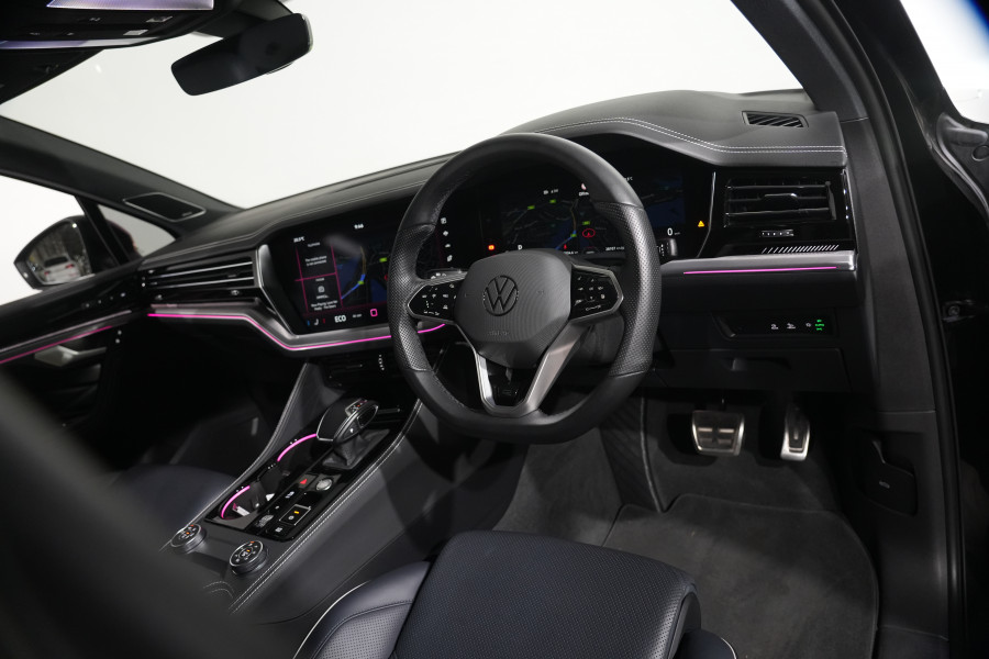 2024 Volkswagen Touareg 210TDI R-Line SUV Image 10