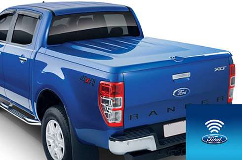 <img src="Tonneau cover FLA - hard EGR - 1 piece - Body colour
