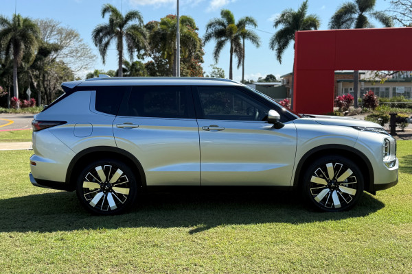 2025 Mitsubishi Outlander ZM Aspire SUV Image 7
