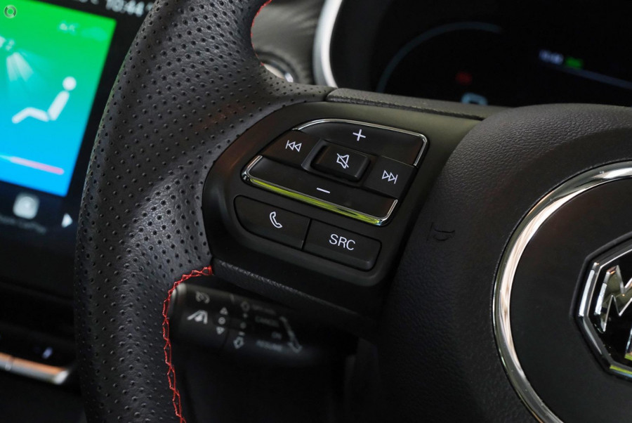 2024 MG ZST S13 Essence SUV Image 15
