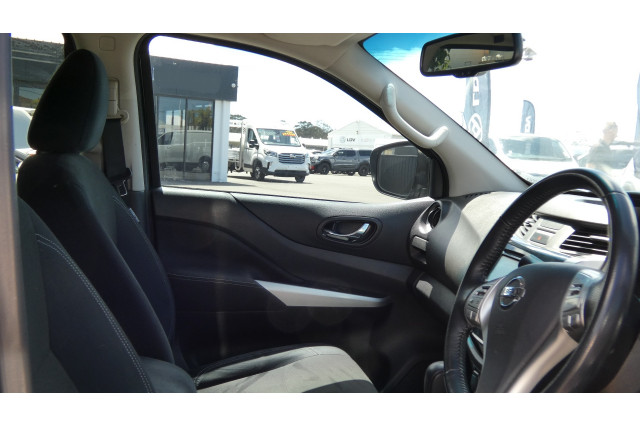 2018 Nissan Navara D23 SERIES III MY18 ST 4X4 BLACK EDITION Ute Image 16