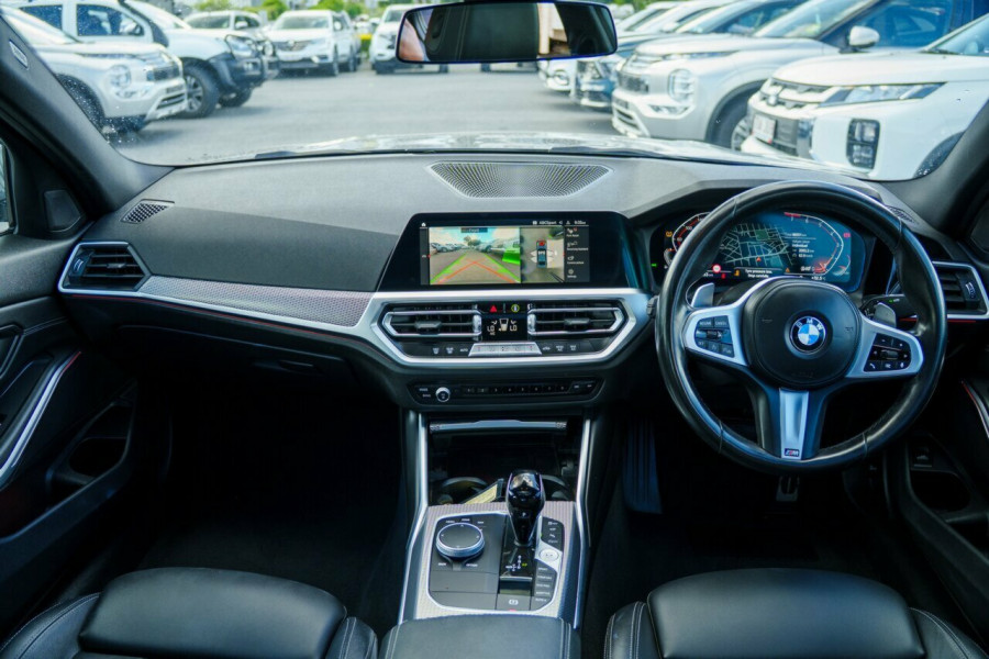 2022 BMW 3 Series G20 330i M Sport Sedan Image 16