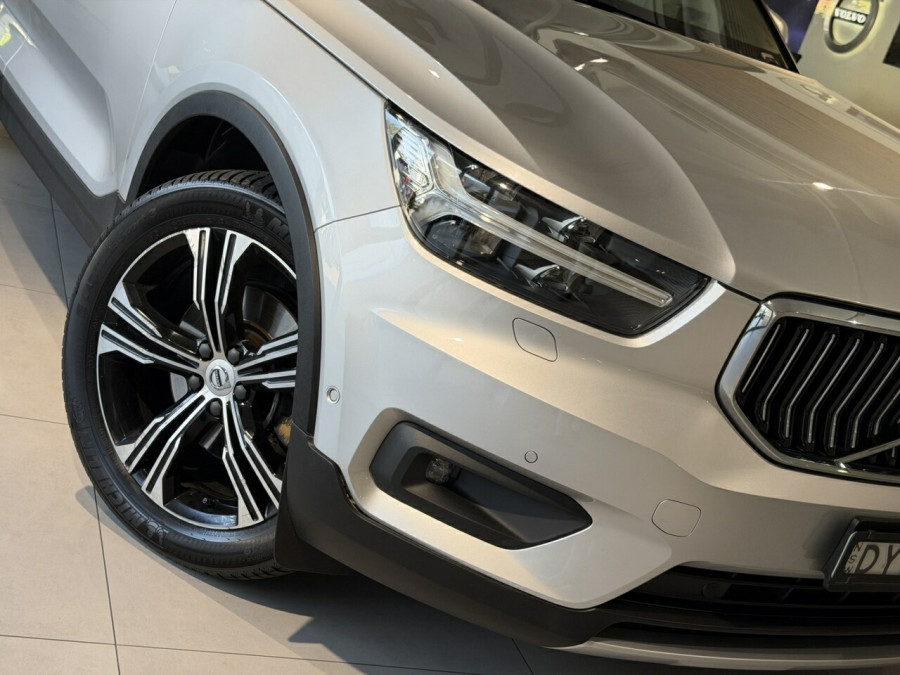 2018 MY19 Volvo XC40 XZ T4 Inscription SUV Image 2