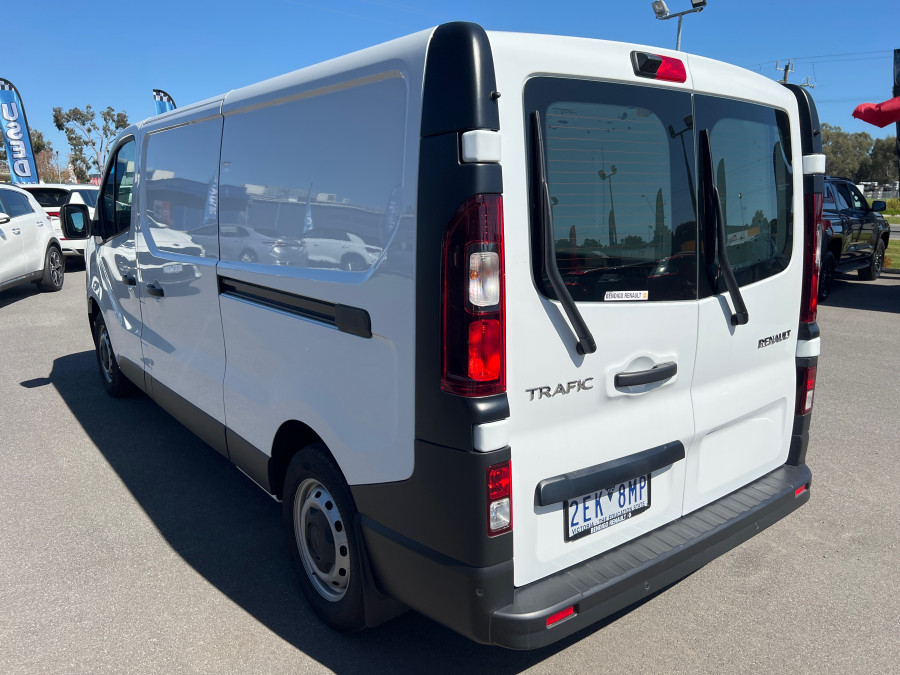 2025 Renault Trafic X82 Pro Van Image 9