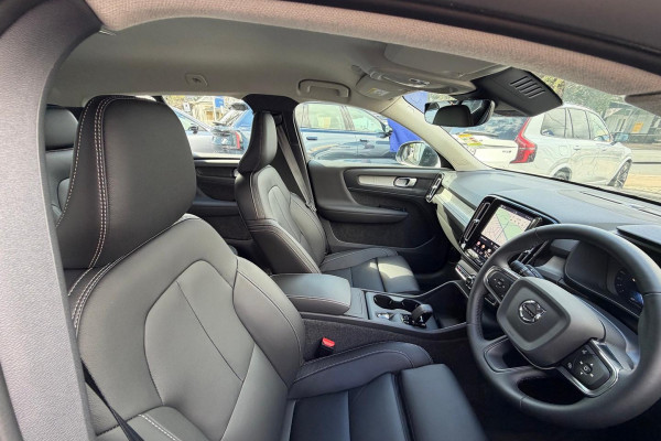 2025 MY26 Volvo XC40 XZ Plus B4 SUV Image 12