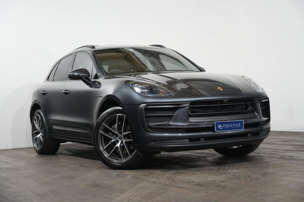 2022 Porsche Macan SUV
