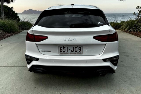 2023 MY24 Kia Cerato BD S Hatch Image 5