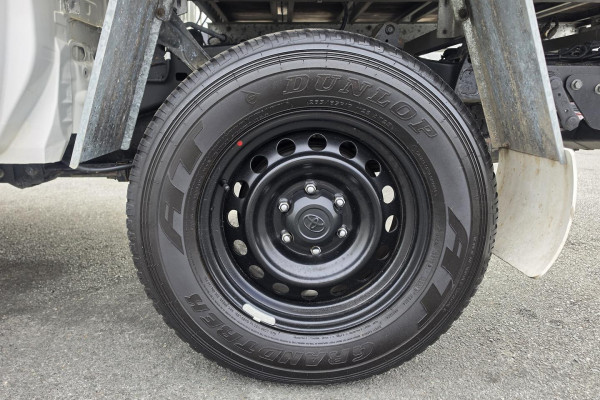 2018 Toyota HiLux GUN125R WorkMate Cab Chassis Image 11