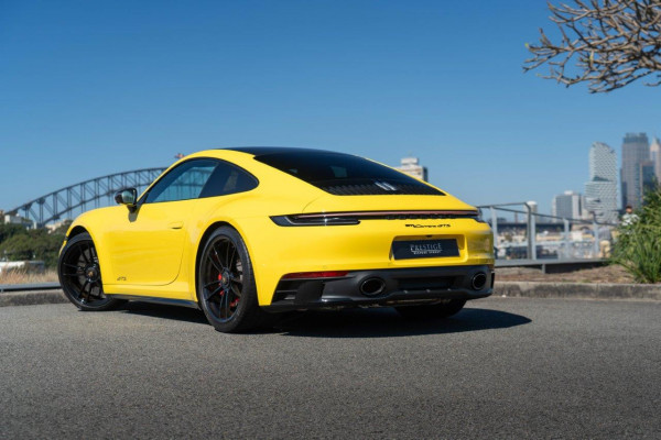 2022 Porsche 911 Carrera GTS Coupe Image 2