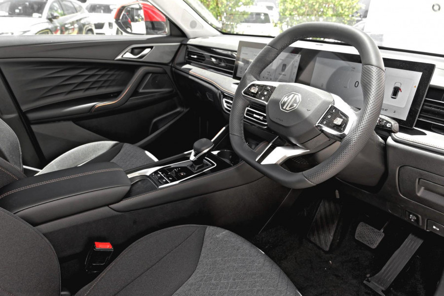 2024 MY24.5 MG HS AS33 Vibe SUV Image 7