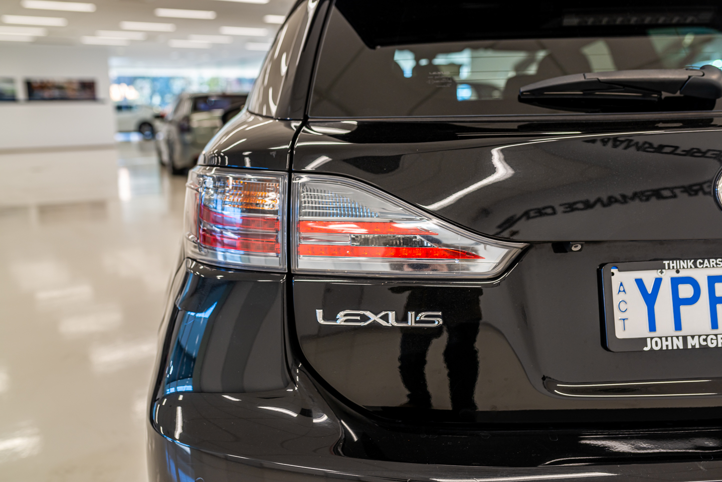 2016 Lexus Ct Hatchback Image 16