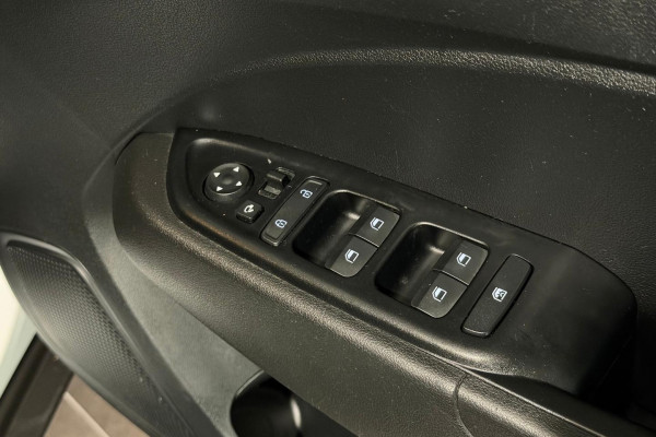 2020 Hyundai Venue QX Active SUV Image 10
